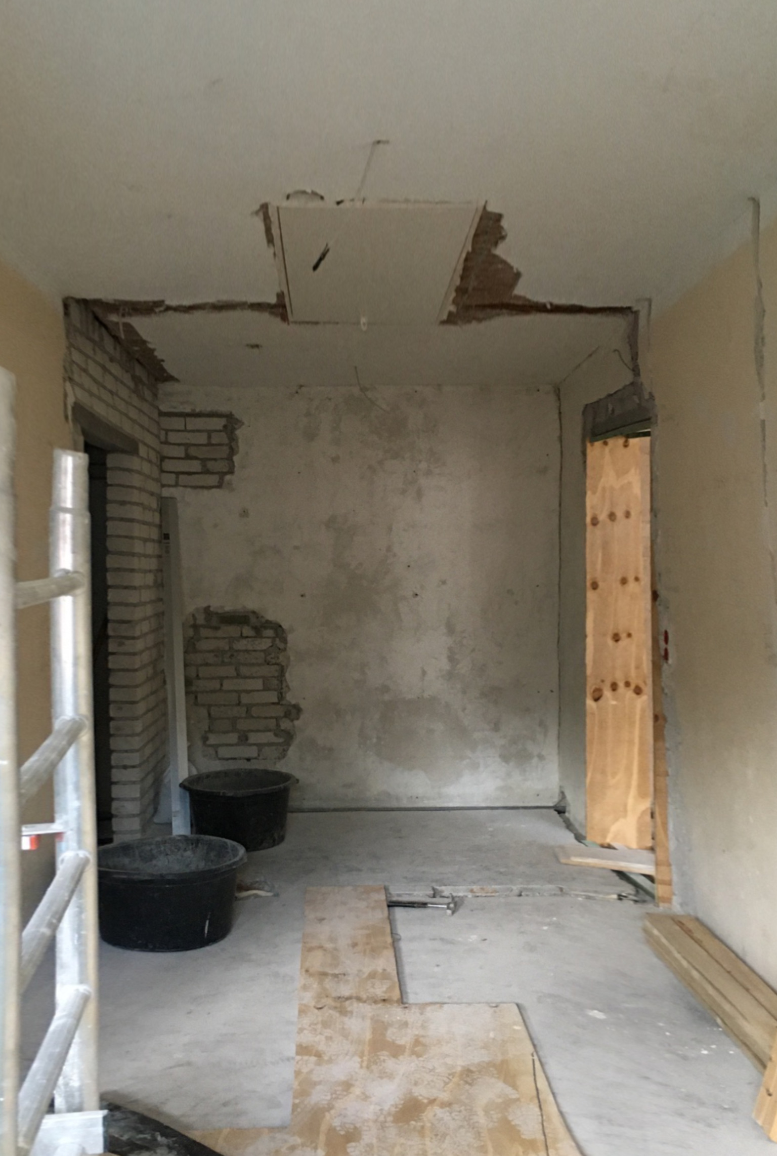 Zimmer - Blick nach innen während des Umbaus